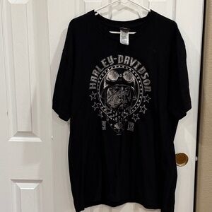 Harley-Davidson Black Tee with Graphic Design - Size XL
